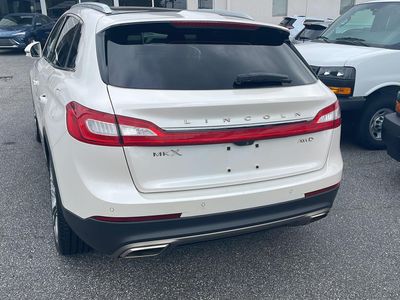 2016 Lincoln MKX — interior view