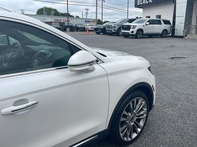 2016 Lincoln MKX — detail view