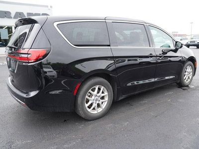 2025 Chrysler Pacifica — rear three-quarter view