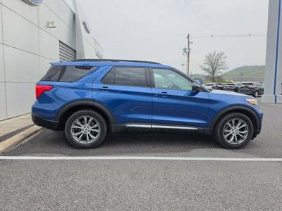 2022 Ford Explorer — side profile view
