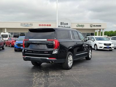 2025 GMC Yukon XL — detail view