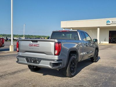 2023 GMC Sierra 1500 — detail view