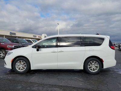 2026 Chrysler Pacifica — rear three-quarter view