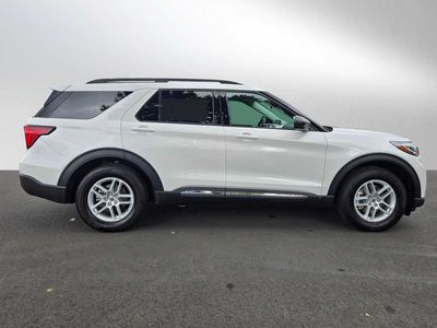 2025 Ford Explorer — side profile view