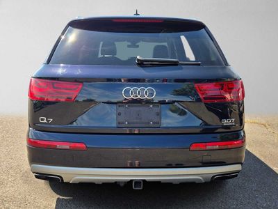2017 Audi Q7 — detail view