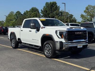 2025 GMC Sierra 3500 HD — side profile view