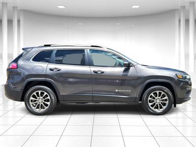 2020 Jeep Cherokee — side profile view