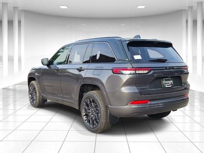 2026 Jeep Grand Cherokee — detail view