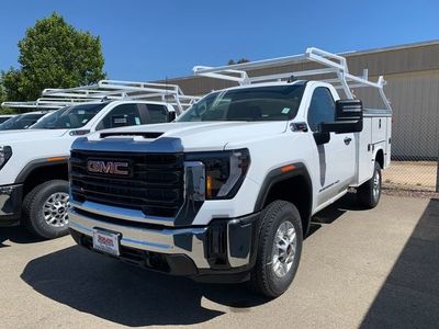 2026 GMC Sierra 2500 HD — side profile view