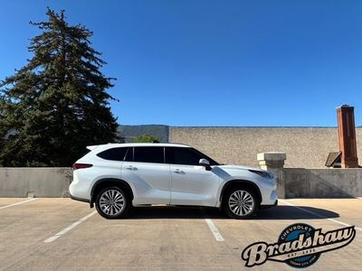 2023 Toyota Highlander — rear three-quarter view