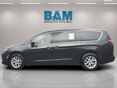 2022 Chrysler Voyager — detail view