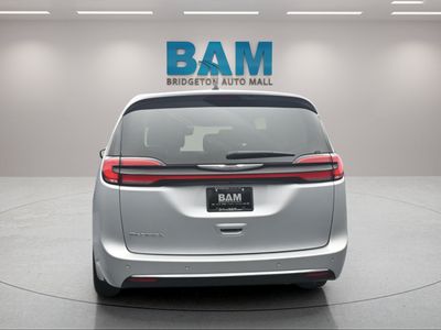 2024 Chrysler Pacifica — detail view