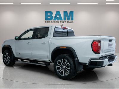 2023 GMC Canyon — detail view
