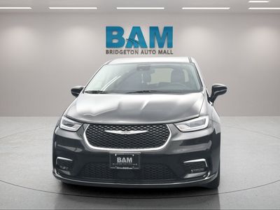2024 Chrysler Pacifica — side profile view