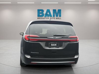 2024 Chrysler Pacifica — detail view