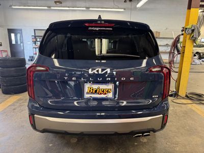 2025 Kia Telluride — interior view