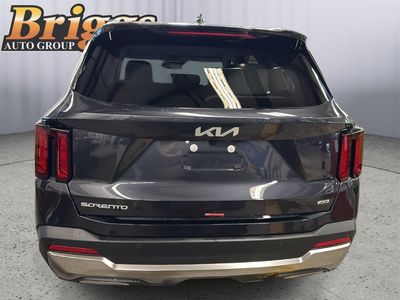 2025 Kia Sorento — detail view