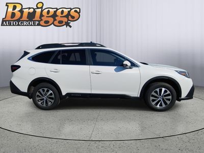 2020 Subaru Outback — detail view