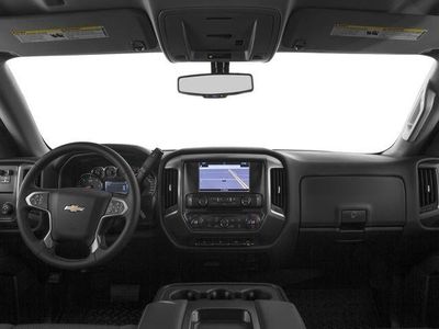 2017 Chevrolet Silverado 1500 — interior view