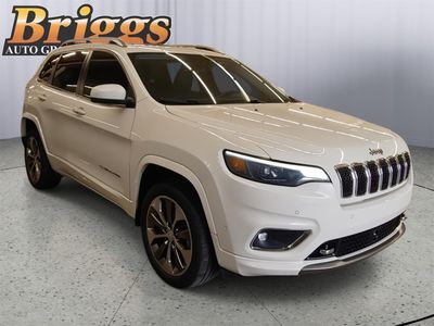 2019 Jeep Cherokee — interior view