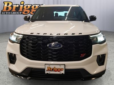 2025 Ford Explorer — side profile view