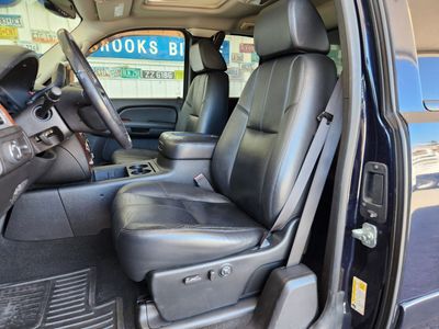 2008 Chevrolet Silverado 1500 — interior view