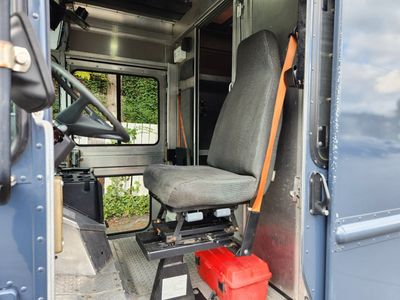 2020 Freightliner MT45 — interior view