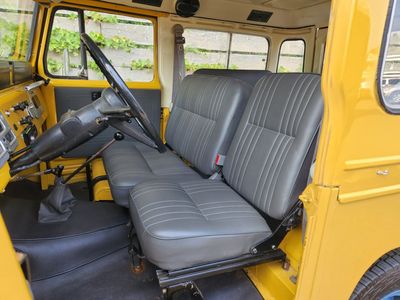 1976 Toyota Land Cruiser — interior view