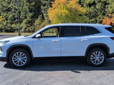 2026 Buick Enclave — detail view