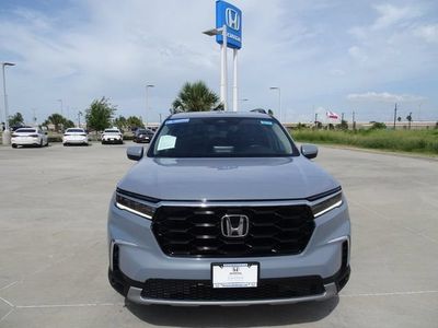 2025 Honda Pilot — side profile view