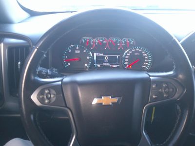 2017 Chevrolet Silverado 1500 — rear three-quarter view
