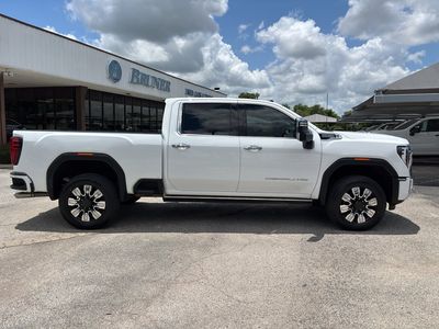 2024 GMC Sierra 2500 HD — interior view