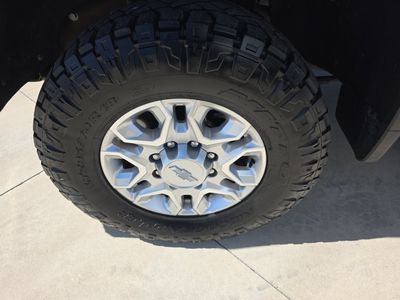 2020 Chevrolet Silverado — detail view