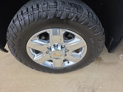 2022 Chevrolet Silverado — detail view