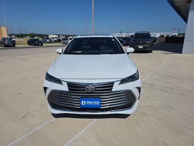 2019 Toyota Avalon — side profile view
