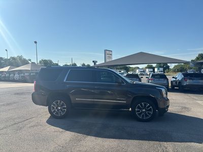 2019 GMC Yukon — interior view