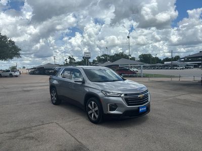 2023 Chevrolet Traverse — rear three-quarter view