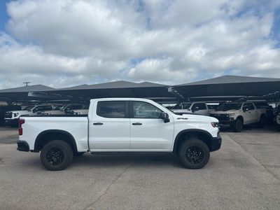 2025 Chevrolet Silverado 1500 — interior view