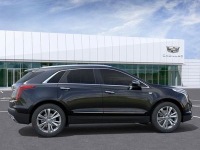 2026 Cadillac XT5 — detail view