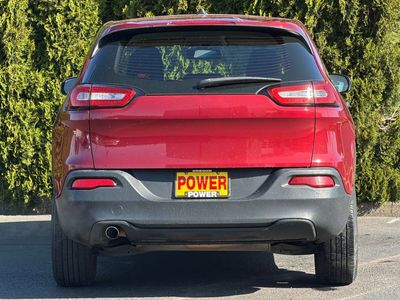 2017 Jeep Cherokee — detail view