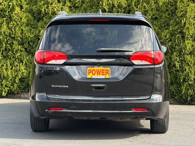 2020 Chrysler Voyager — detail view