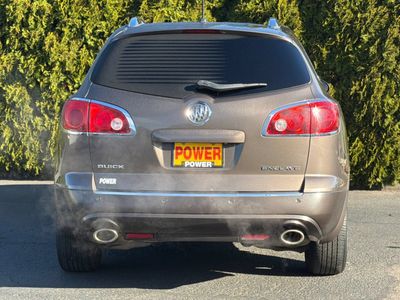 2012 Buick Enclave — detail view