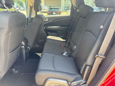 2018 Dodge Journey — detail view