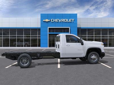 2026 Chevrolet Silverado 3500 HD Chassis Cab — detail view