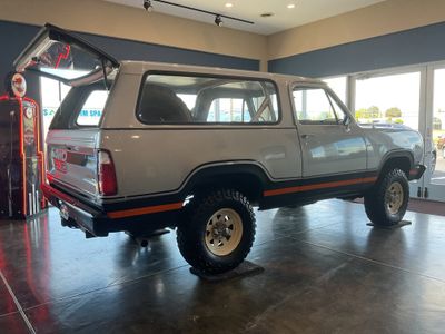1980 Dodge Ramcharger — interior view