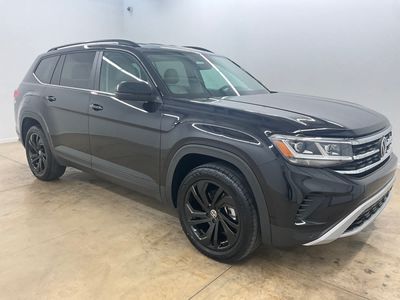 2023 Volkswagen Atlas — side profile view