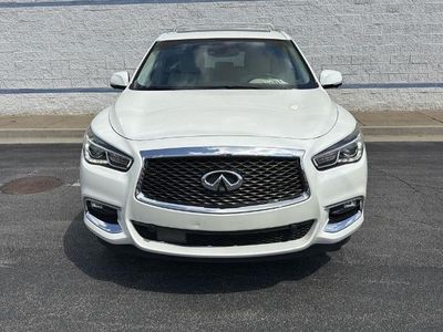 2017 INFINITI QX60 — side profile view