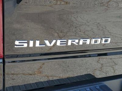2025 Chevrolet Silverado 1500 — detail view