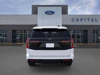 2025 Ford Expedition — detail view