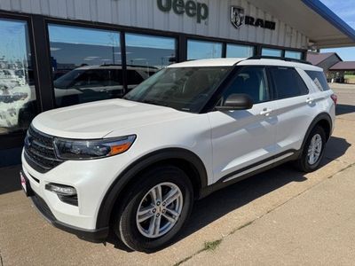 2020 Ford Explorer — side profile view